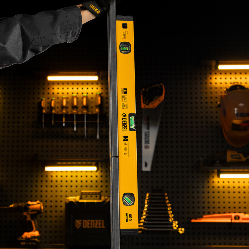 Уровень алюминиевый, магнит, фрезерованный, 3 глазка (1 зеркал.) 0,5 мм/м, 600 мм Denzel по ценам производителя в Екатеринбурге с доставкой по всей России