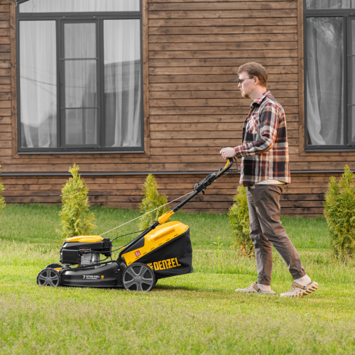 Газонокосилка бензиновая GLD-460SP, 146 куб.см, ширина 46 см, привод 7 уровней, травосборник 50 л Denzel по ценам производителя в Екатеринбурге с доставкой по всей России