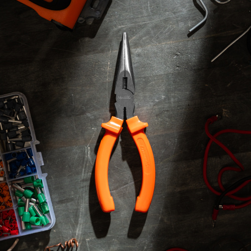 Длинногубцы прямые Classic, 160 мм, шлифованные, пластмассовые рукоятки Sparta по ценам производителя в Екатеринбурге с доставкой по всей России