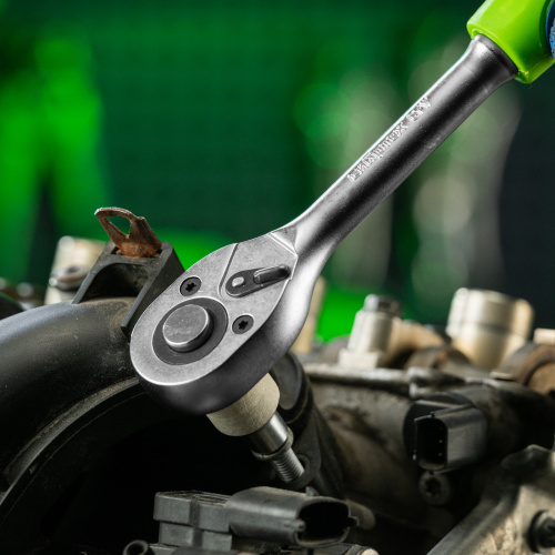 Ключ-трещотка 1/2", 45 зубьев, с быстрым сбросом, матовый хром Сибртех по ценам производителя в Екатеринбурге с доставкой по всей России