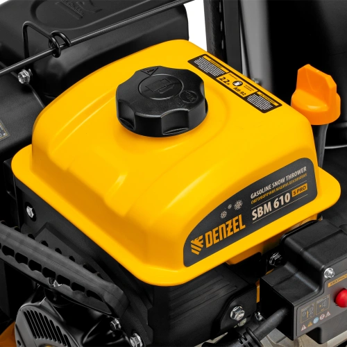 Бензиновая снегоуборочная машина SBM 610S PRO, 212 cc, электростартер, фара, обогрев Denzel по ценам производителя в Екатеринбурге с доставкой по всей России