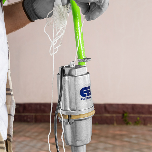 Вибрационный насос СВН300Н-10, нижний забор, 300 Вт, напор 75 м, 1200 л/ч, кабель 10 м Сибртех по ценам производителя в Екатеринбурге с доставкой по всей России