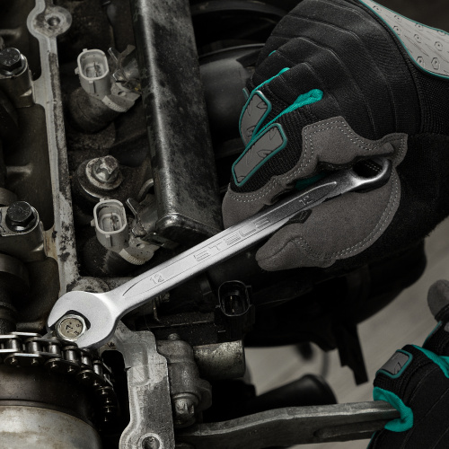 Набор инструментов, 1/2", 1/4", CrV, пластиковый кейс 82 предмета Stels по ценам производителя в Екатеринбурге с доставкой по всей России