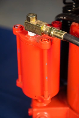 Домкрат пневмогидравлический TOR 35 т 250-400MM LT-D1035 по ценам производителя в Екатеринбурге с доставкой по всей России