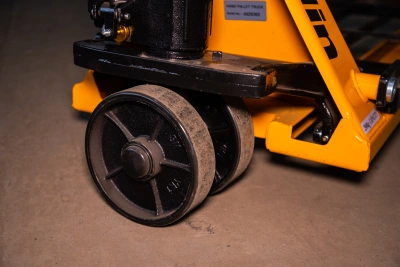 Тележка гидравлическая с решеткой 2500 кг 1150 мм полиуретановые колеса XILIN BFR по ценам производителя в Екатеринбурге с доставкой по всей России