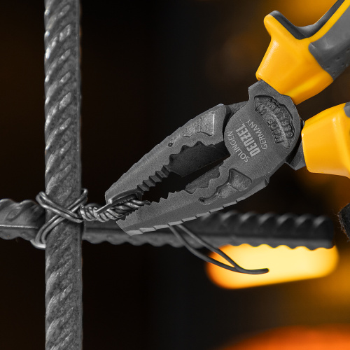 Плоскогубцы комбинированные 165 мм, трехкомпонентные рукоятки Denzel по ценам производителя в Екатеринбурге с доставкой по всей России