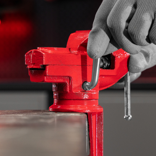 Тиски слесарные, 50 мм, настольные, поворотные, c наковальней MTX по ценам производителя в Екатеринбурге с доставкой по всей России