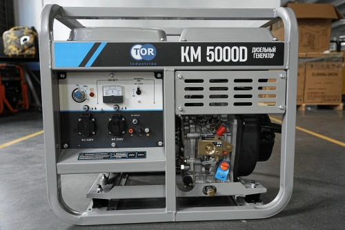 Генератор дизельный 5,0 кВт 220В с электростартером и колесами TOR KM5000D по ценам производителя в Екатеринбурге с доставкой по всей России