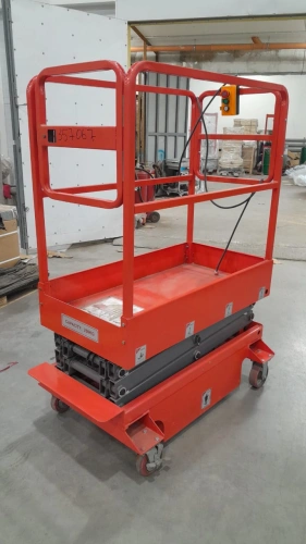 Подъемник ножничный передвижной 240 кг 3/5 м TOR GTJY DC аккумуляторный по ценам производителя в Екатеринбурге с доставкой по всей России