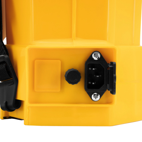 Опрыскиватель ранцевый аккумуляторный D-12LA, 12 л, 12 В, 8 Ач Denzel по ценам производителя в Екатеринбурге с доставкой по всей России