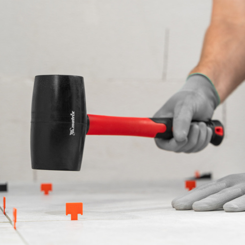 Киянка резиновая, 910 г, черная резина, фибергласовая рукоятка Matrix по ценам производителя в Екатеринбурге с доставкой по всей России