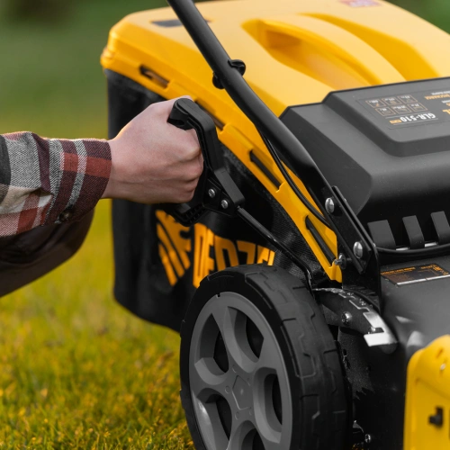 Газонокосилка бензиновая GLR-510SP-ZS, 171 см3, ширина 51 см, привод, травосборник 65 л Denzel по ценам производителя в Екатеринбурге с доставкой по всей России