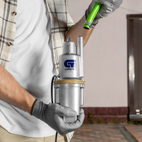 Вибрационный насос СВН300-10, верхний забор, 300 Вт, напор 75 м, 1200 л/ч, кабель 10 м Сибртех, 1200 л/ч по ценам производителя в Екатеринбурге с доставкой по всей России