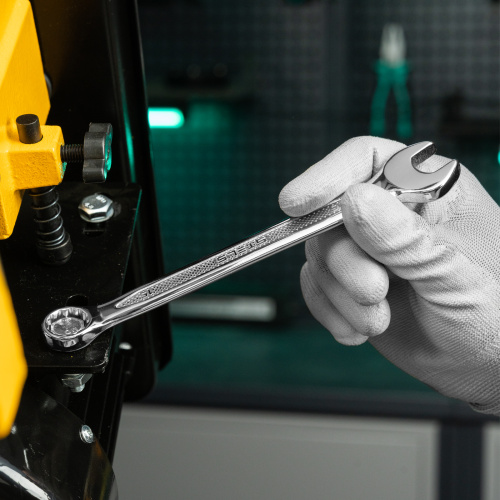 Ключ комбинированный, 15 мм, CrV, антислип Stels по ценам производителя в Екатеринбурге с доставкой по всей России