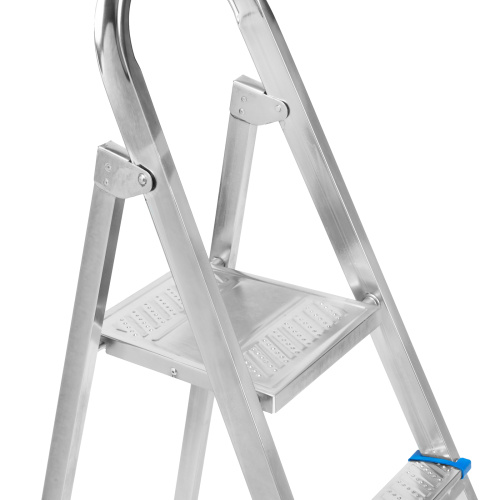 Стремянка, 4 ступени, стальная, оцинкованная Сибртех по ценам производителя в Екатеринбурге с доставкой по всей России