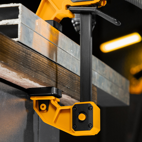 Струбцина F-образная, быстрозажимная, 150 х 80 мм, усиленный нейлоновый корпус Denzel по ценам производителя в Екатеринбурге с доставкой по всей России