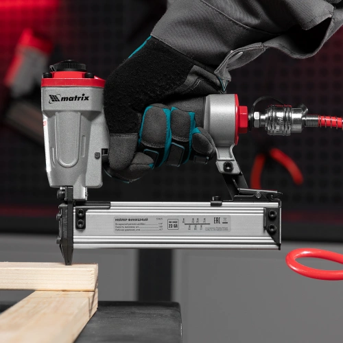 Нейлер финишный, шпилькозабивной пистолет, пневматический, гвоздь 23GA D 0.64 мм  длина 10-30 мм Matrix по ценам производителя в Екатеринбурге с доставкой по всей России