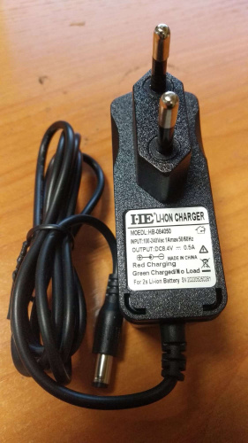 Зарядное устройство HB-084050 для тележек CW 8,4V/0,5A (Charger) горизонтальное по ценам производителя в Екатеринбурге с доставкой по всей России