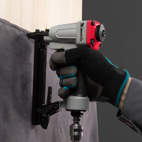 Степлер пневматический для прямоугольных скоб от 6 до 13 мм Matrix по ценам производителя в Екатеринбурге с доставкой по всей России