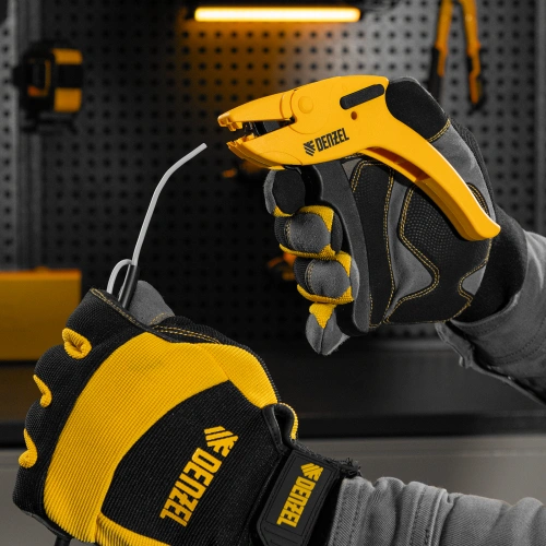 Щипцы для зачистки электропроводов, сечением 0,2-6 мм2, функция обрезания проводов Denzel по ценам производителя в Екатеринбурге с доставкой по всей России