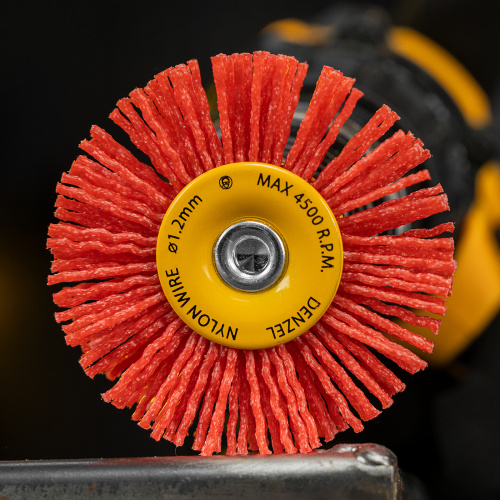 Щетка для дрели, 65 мм, Плоская, со шпилькой, нейлоновая щетина Denzel по ценам производителя в Екатеринбурге с доставкой по всей России