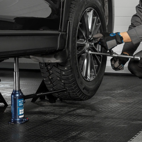 Домкрат гидравлический бутылочный телескопический, 2 т, подъем 170-380 мм Stels по ценам производителя в Екатеринбурге с доставкой по всей России