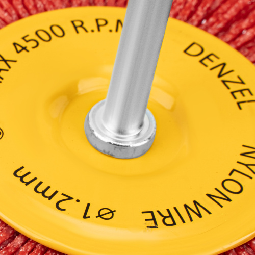 Щетка для дрели, 100 мм, Плоская, со шпилькой, нейлоновая щетина Denzel по ценам производителя в Екатеринбурге с доставкой по всей России