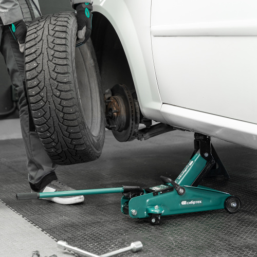 Домкрат гидравлический подкатной, 2 т, 127-330 мм Сибртех по ценам производителя в Екатеринбурге с доставкой по всей России