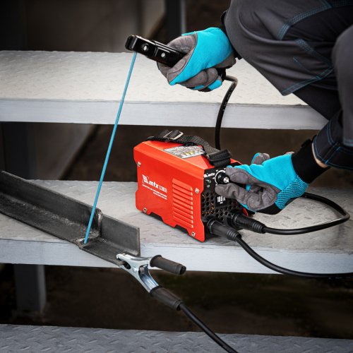 Инверторный аппарат дуговой сварки MMA-180S, 180 А, ПВ60%, диаметр электрода 1,6-4 мм MTX по ценам производителя в Екатеринбурге с доставкой по всей России