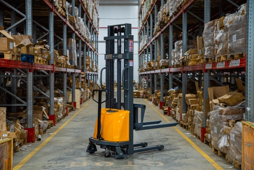 Штабелер гидравлический с электроподъемом 1,5 т 3,0 м XILIN CDD15B-E с раздвижными вилами купить в Москве с доставкой по всей России | ProtosMarket.ru