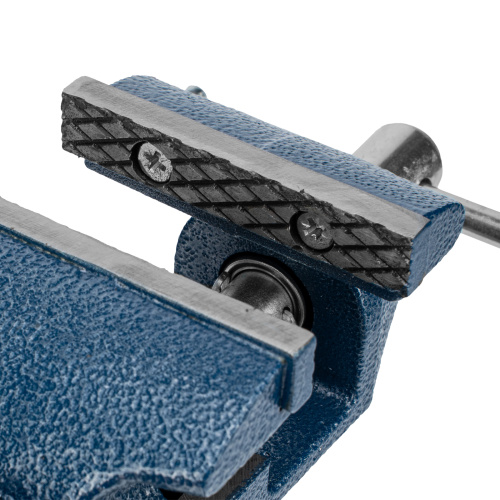 Тиски слесарные, настольные, поворотные, ширина рабочих губок 65 мм, наковальня Сибртех по ценам производителя в Екатеринбурге с доставкой по всей России