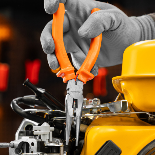 Длинногубцы прямые Classic, 180 мм, шлифованные, пластмассовые рукоятки Sparta по ценам производителя в Екатеринбурге с доставкой по всей России