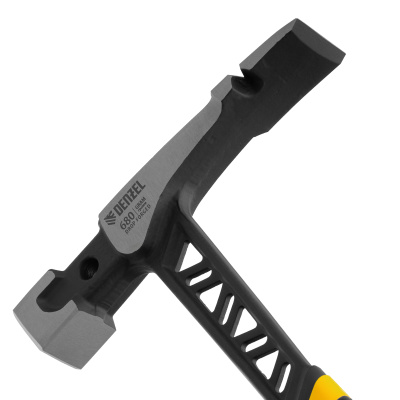 Молоток каменщика 680 г, цельнокованый, двухкомпонентная обрезиненная рукоятка Denzel по ценам производителя в Екатеринбурге с доставкой по всей России