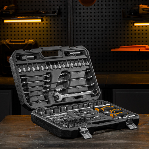 Набор инструментов, 1/2", 1/4", CrV, S2, пластиковый кейс, 82 предмета Denzel по ценам производителя в Екатеринбурге с доставкой по всей России