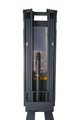 Штабелер самоходный 1,5 т 5,6 м XILIN CDDR15-III 24/200 В/Ач (сопровождаемый) по ценам производителя в Екатеринбурге с доставкой по всей России