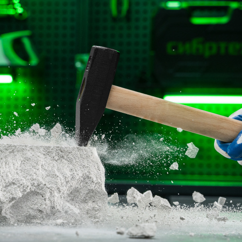 Молоток слесарный 1000 г, квадратный боек, деревянная рукоятка Сибртех по ценам производителя в Екатеринбурге с доставкой по всей России