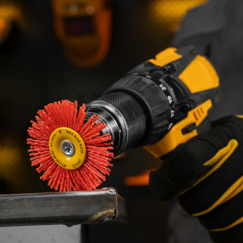 Щетка для дрели, 65 мм, Плоская, со шпилькой, нейлоновая щетина Denzel по ценам производителя в Екатеринбурге с доставкой по всей России