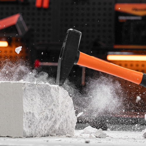 Молоток слесарный, 500 г, фибергласовая обрезиненная рукоятка Sparta по ценам производителя в Екатеринбурге с доставкой по всей России