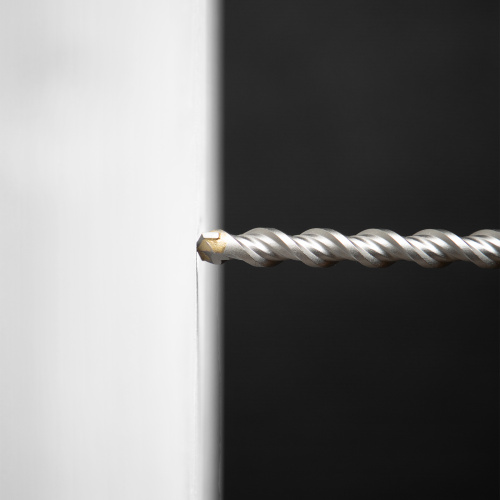 Бур по бетону, двойная спираль, три пылеотводящие кромки, 16 x 210 мм DENZEL по ценам производителя в Екатеринбурге с доставкой по всей России