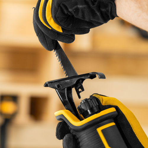 Пила сабельная аккумуляторная RS-180, Li-Ion, 20 В Denzel по ценам производителя в Екатеринбурге с доставкой по всей России