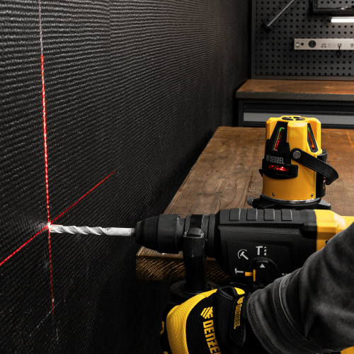 Лазерный уровень LX3, 10 м, ± 0,3 мм/1 м, 635 нм, 4 вертикальных, 1 горизонтальная плоскости, резьба 5/8" Denzel по ценам производителя в Екатеринбурге с доставкой по всей России