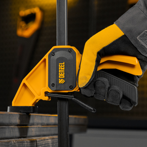 Струбцина F-образная, быстрозажимная, 450 х 80 мм, усиленный нейлоновый корпус Denzel по ценам производителя в Екатеринбурге с доставкой по всей России