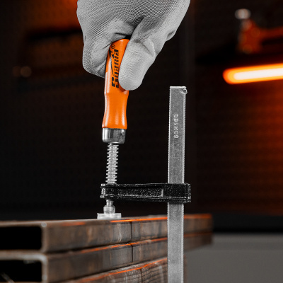 Струбцина F-образная, 150 х 50 мм Sparta по ценам производителя в Екатеринбурге с доставкой по всей России