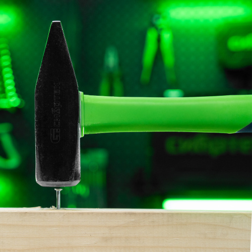 Молоток слесарный, 1000 г, фибергласовая обрезиненная рукоятка Сибртех по ценам производителя в Екатеринбурге с доставкой по всей России