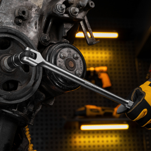 Набор инструментов, 1/2", 1/4", CrV, S2, пластиковый кейс, 84 предмета Denzel по ценам производителя в Екатеринбурге с доставкой по всей России