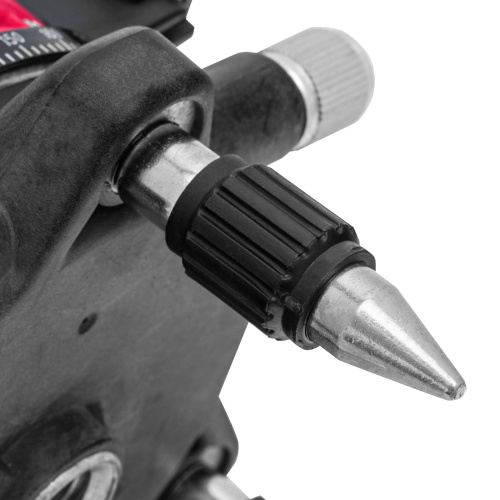 Лазерный уровень CRL-30G, 30 м, зеленый луч, акк. Li 2400 mah, резьба 5/8" MTX по ценам производителя в Екатеринбурге с доставкой по всей России