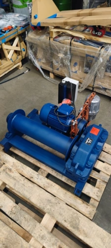 Лебедка монтажная У5120.60 г/п 630 кг Н-130 м (без каната) по ценам производителя в Екатеринбурге с доставкой по всей России