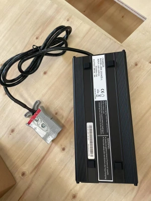Зарядное устройство для тележек CBD20W-II 48/5A (Charger) по ценам производителя в Екатеринбурге с доставкой по всей России