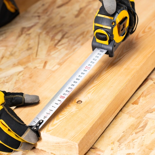 Рулетка 10м х 32мм, автоматич. фиксац., нейлон. покрытие, магнит. зацеп, двухстор. разметка Denzel по ценам производителя в Екатеринбурге с доставкой по всей России