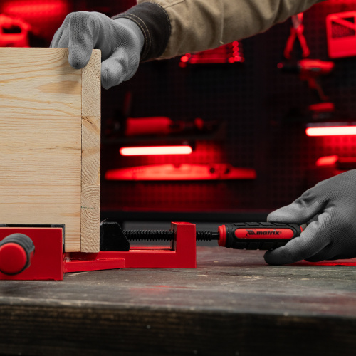 Струбцина угловая, быстрозажимная, 65/65 мм, двухкомпонентные обрезиненные рукоятки Matrix по ценам производителя в Екатеринбурге с доставкой по всей России